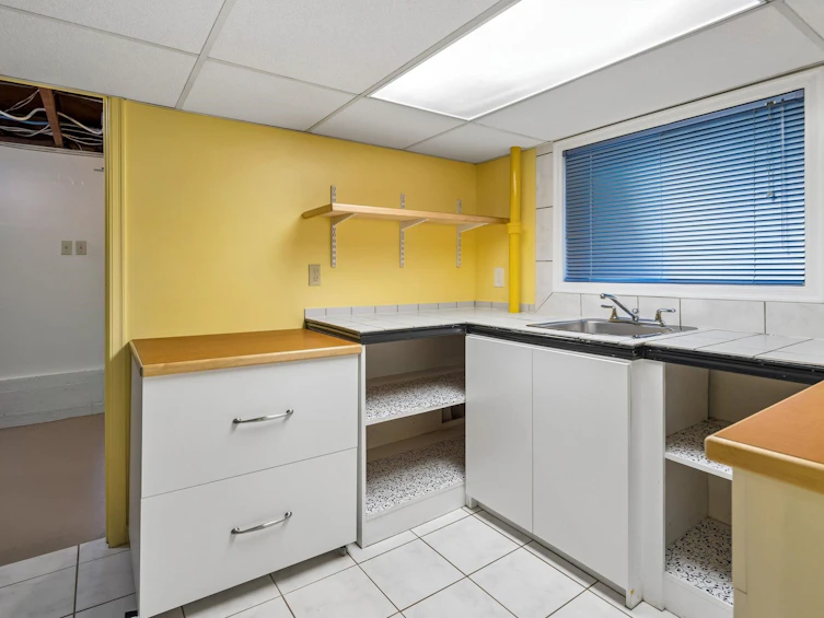 2211 Parker Street, Vancouver, BC, V5L 2L8 - 32