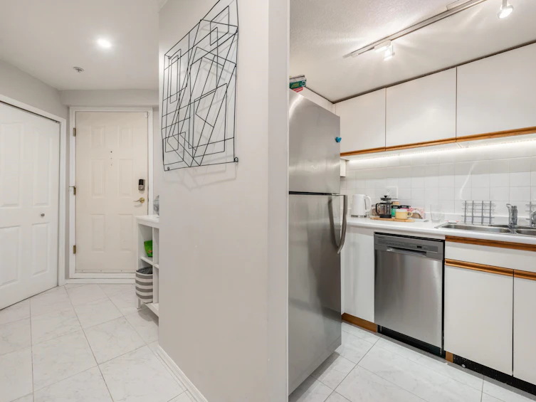 102-725 W 7th Avenue, Vancouver, BC, V5Z 1B9 - 3