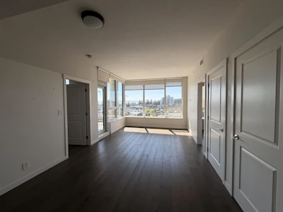 1310-3487 Binning Road - 3