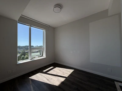 1310-3487 Binning Road - 4