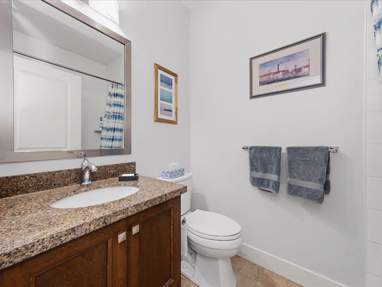 24-897 Premier Street, North Vancouver, BC, V7J 2G7 - 19