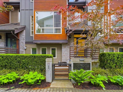 24-897 Premier Street - 3
