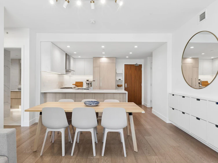 208-177 W 3rd Street, North Vancouver, BC, V7M 0G5 - 5