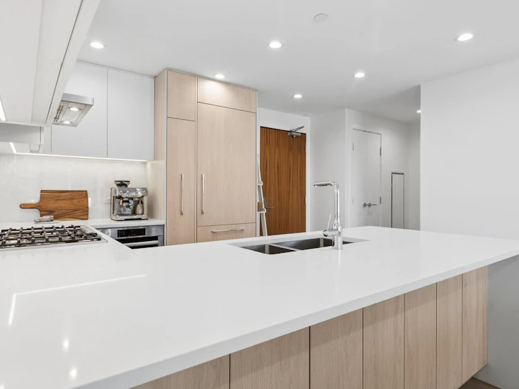 208-177 W 3rd Street, North Vancouver, BC, V7M 0G5 - 8