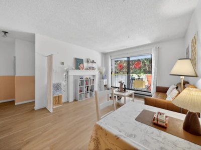 105-8700 Ackroyd Road - 2