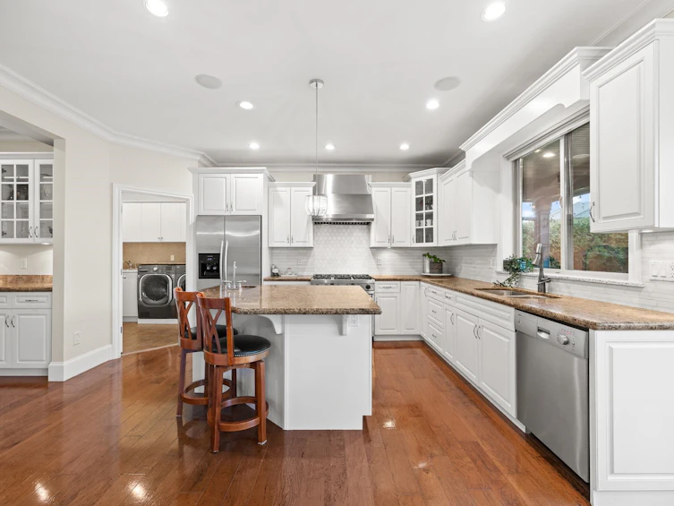 15963 Devonshire Drive, Surrey, BC, V3Z 0M2 - 10