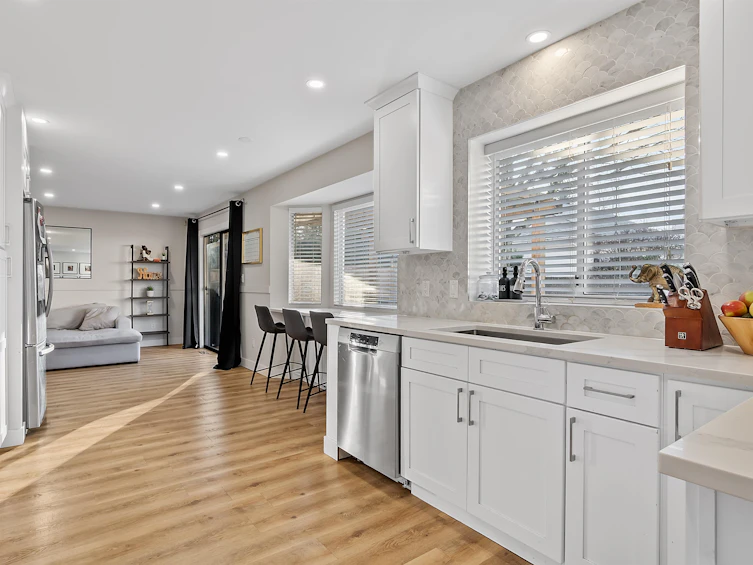 6323 171a Street, Surrey, BC, V3S 7G4 - 5