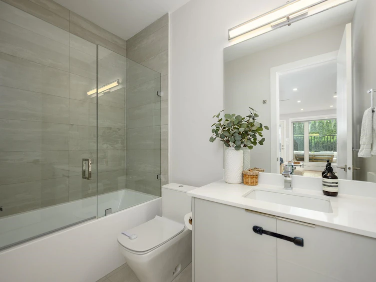 3-215 E 21st Street, North Vancouver, BC, V7L 3B7 - 29