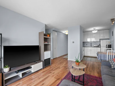 508-320 Royal Avenue - 5