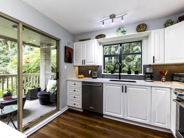412-2059 Chesterfield Avenue, North Vancouver, BC, V7M 2P4 - 7