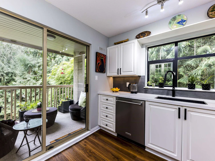 412-2059 Chesterfield Avenue, North Vancouver, BC, V7M 2P4 - 11