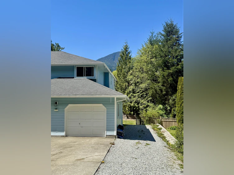 1705 Ymca Road, Gibsons, BC, V0N 1V6 - 27