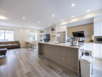 50-11188 72 Avenue - 5