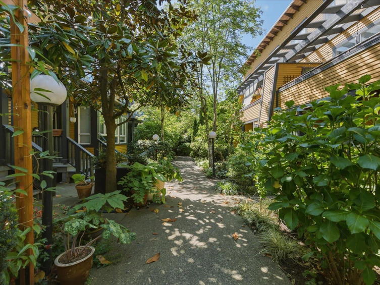 1073 E Pender Street, Vancouver, BC, V6A 4H9 - 35