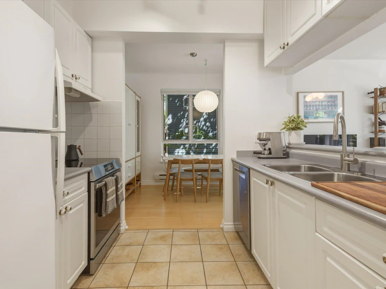 1073 E Pender Street, Vancouver, BC, V6A 4H9 - 13