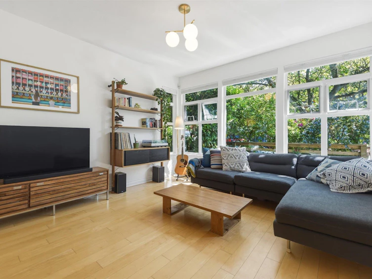 1073 E Pender Street, Vancouver, BC, V6A 4H9 - 3