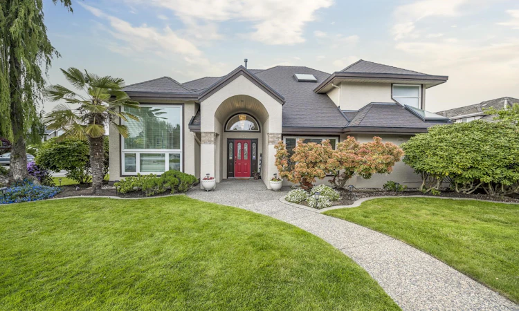 1575 Spyglass Crescent