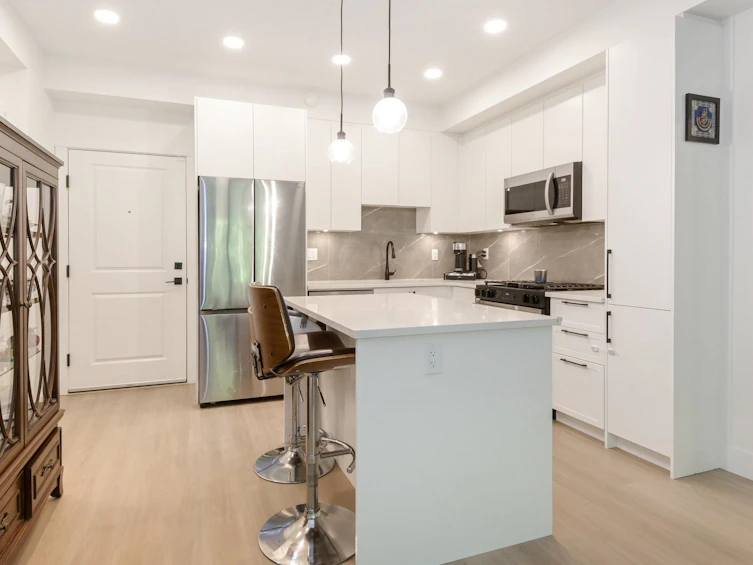 204-3480 146a Street, Surrey, BC, V4P 0H6 - 6