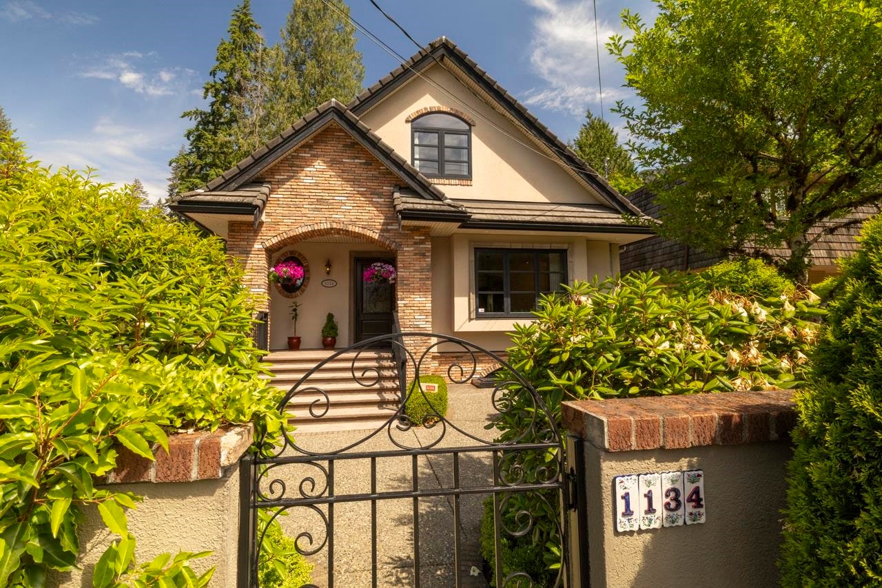 1134 Montroyal Boulevard, North Vancouver, BC, V7R 2H7