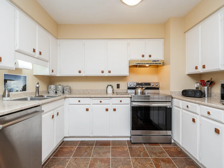 612 Hillcrest Street, Coquitlam, BC, V3J 6N8 - 12