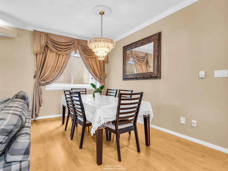 3263 W 14th Avenue, Vancouver, BC, V6K 2Y2 - 9