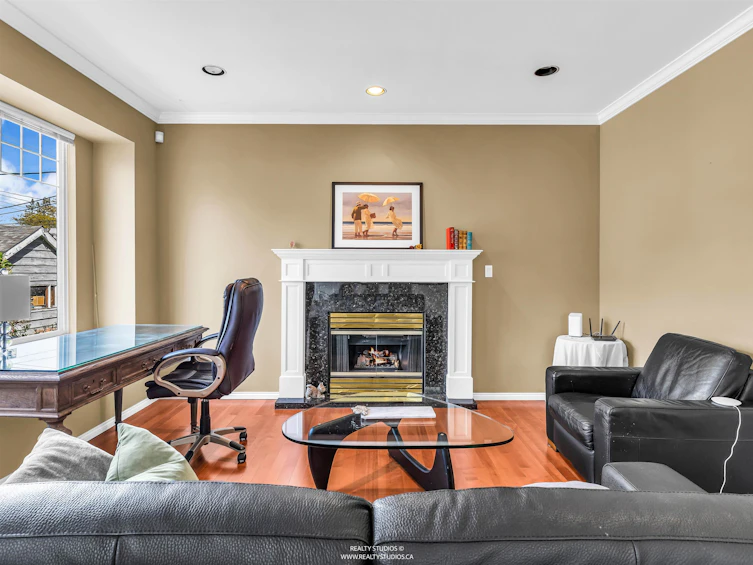 3263 W 14th Avenue, Vancouver, BC, V6K 2Y2 - 11