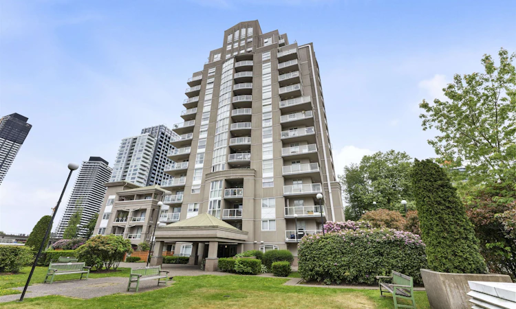 1604-10523 University Drive