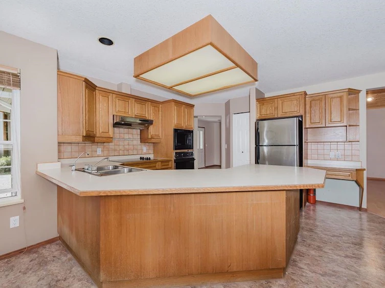 8094 Alderwood Road, Halfmoon Bay, BC, V7Z 1C9 - 6