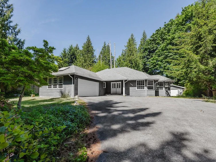 8094 Alderwood Road, Halfmoon Bay, BC, V7Z 1C9