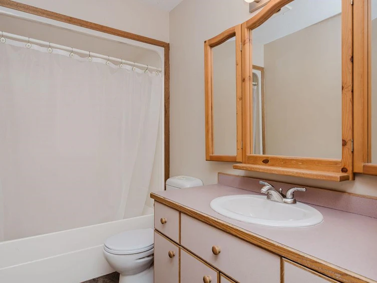 8094 Alderwood Road, Halfmoon Bay, BC, V7Z 1C9 - 16