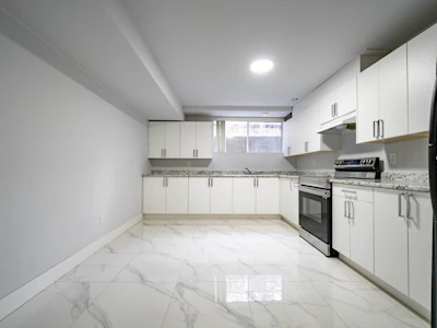 2644 140 Street - 4