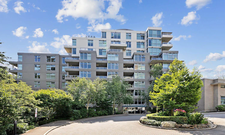 101-9262 University Crescent