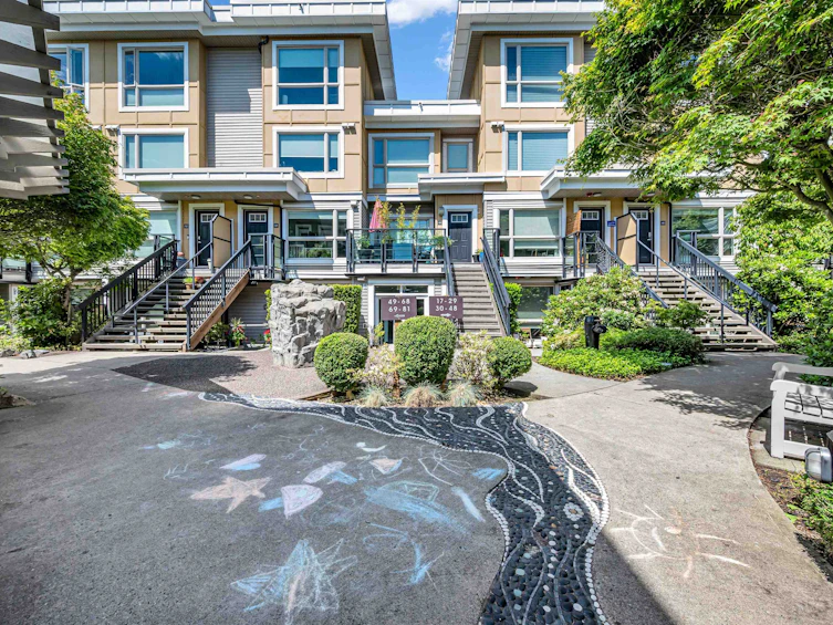 74-728 W 14th Street, North Vancouver, BC, V7M 0A8 - 3