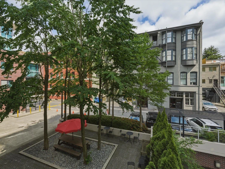 303-100 E Esplanade, North Vancouver, BC, V7L 4V1 - 23