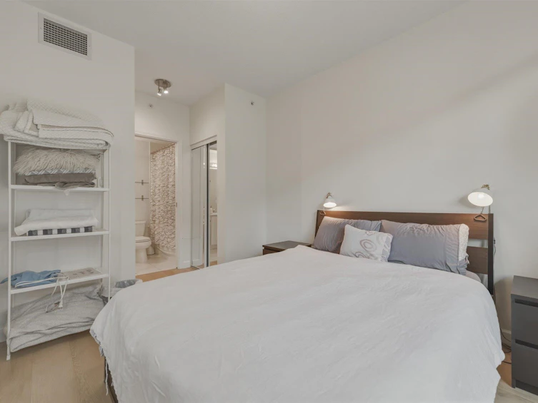 303-100 E Esplanade, North Vancouver, BC, V7L 4V1 - 13
