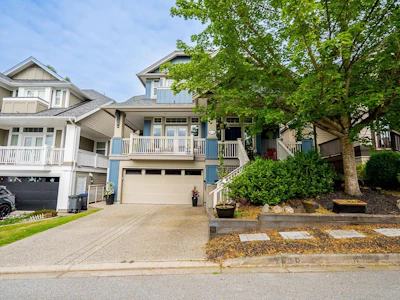 6074 163b Street - 3