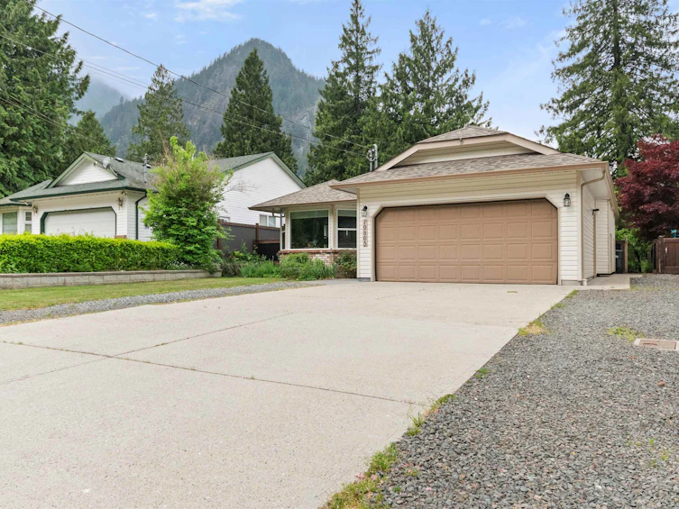 19865 Marie Street, Hope, BC, V0X 1L2 - 35