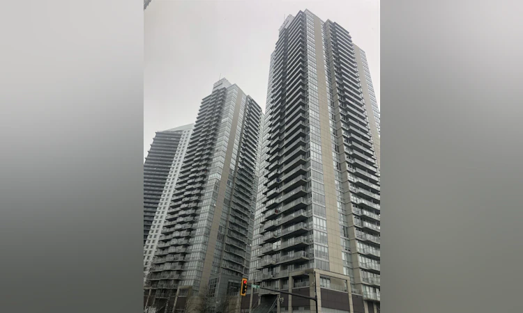 2109-13688 100 Avenue