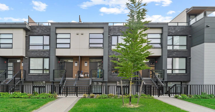 6085 Irmin Street, Burnaby, BC, V5J 5C5
