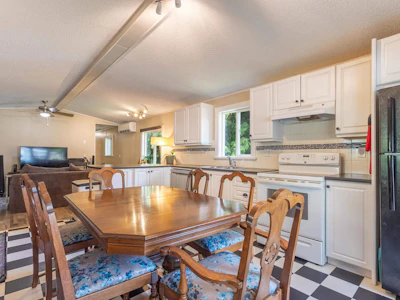 20-1416 North Road - 4