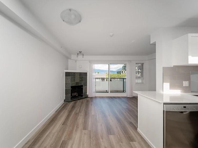 302-3788 W 10th Avenue, Vancouver, BC, V6R 2G4 - 7