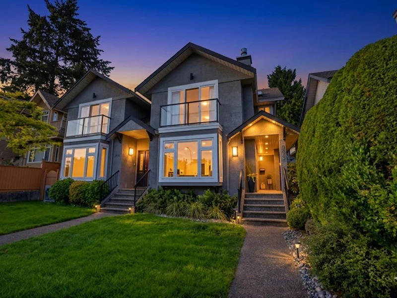 308 E 6th Street, North Vancouver BC V7L 1P6