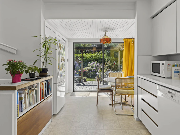 1986 W 35th Avenue, Vancouver, BC, V6M 1H7 - 18