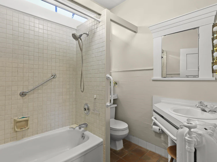 1986 W 35th Avenue, Vancouver, BC, V6M 1H7 - 27