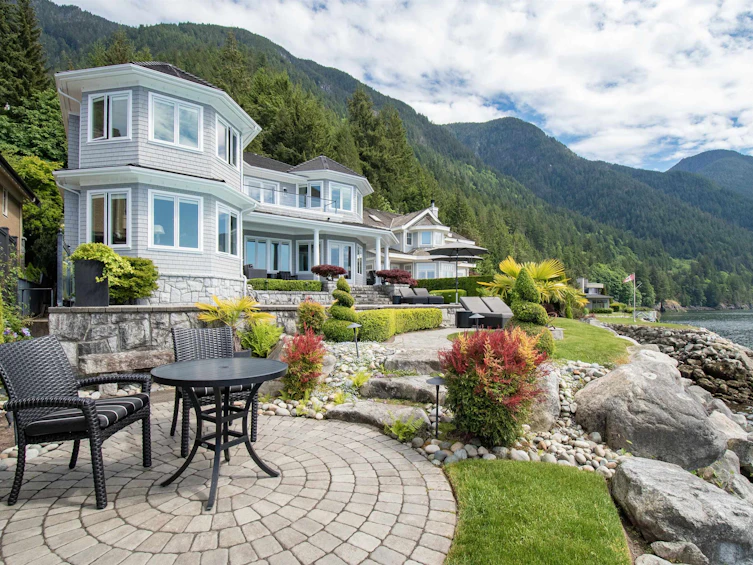 8 Ocean Point Drive, West Vancouver, BC, V7W 3G7 - 2