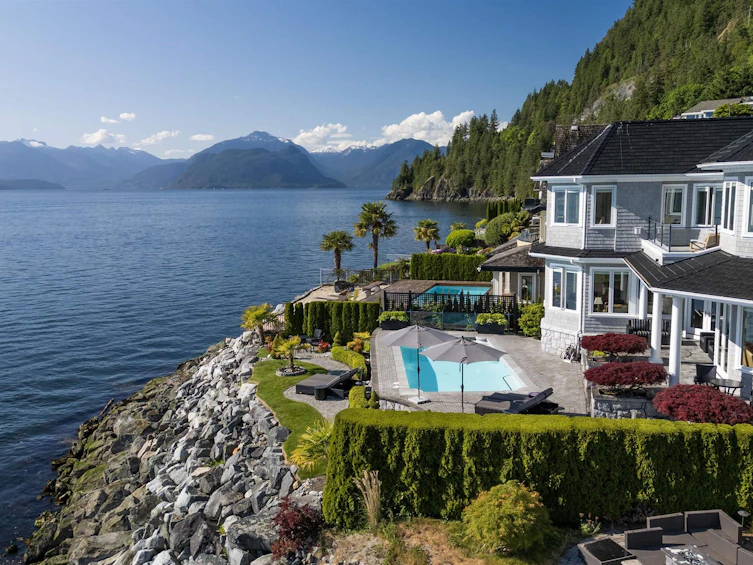 8 Ocean Point Drive, West Vancouver, BC, V7W 3G7