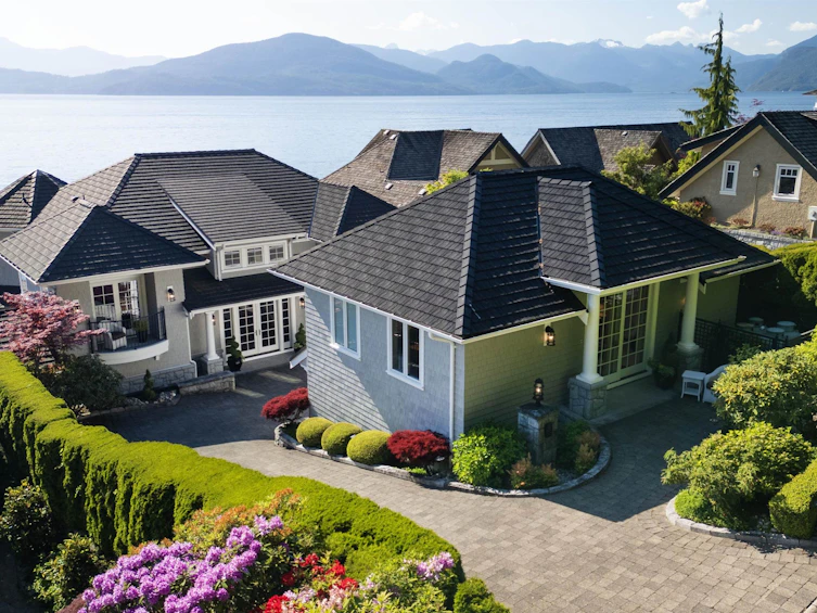 8 Ocean Point Drive, West Vancouver, BC, V7W 3G7 - 3