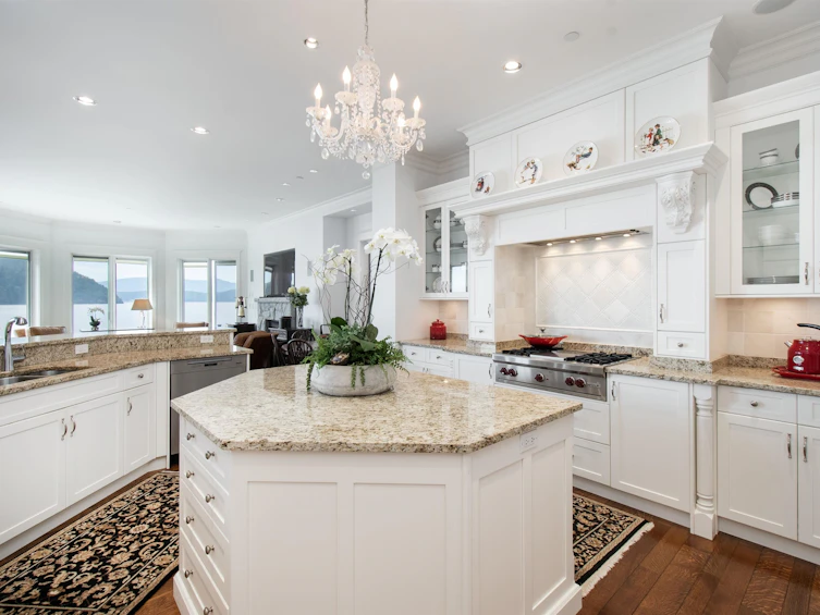 8 Ocean Point Drive, West Vancouver, BC, V7W 3G7 - 13