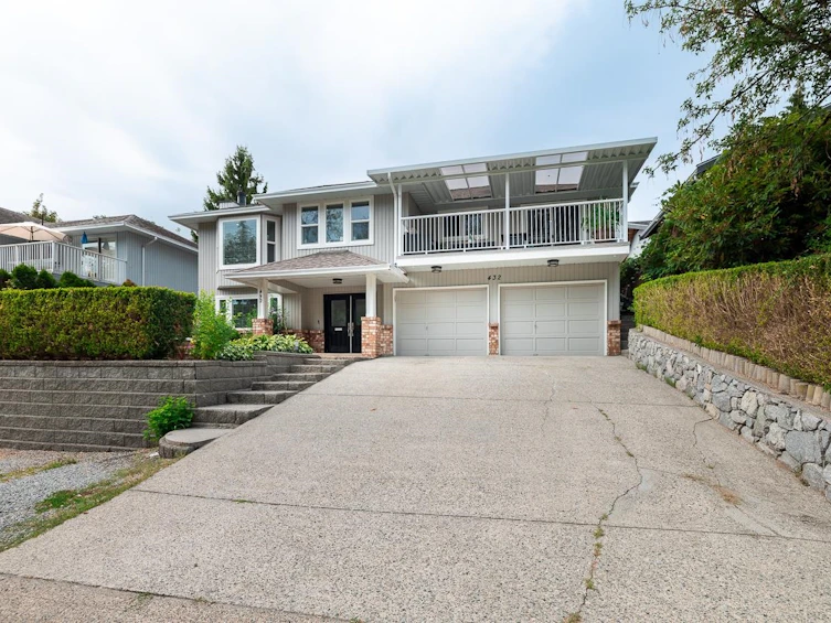 432 Riverview Crescent, Coquitlam, BC, V3C 4X8 - 2