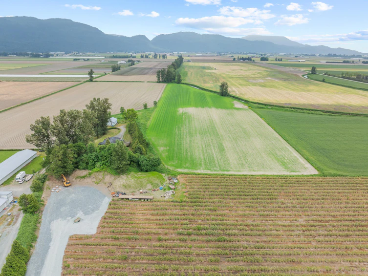 38604 No 5 Road, Abbotsford, BC, V3G 2G3 - 17